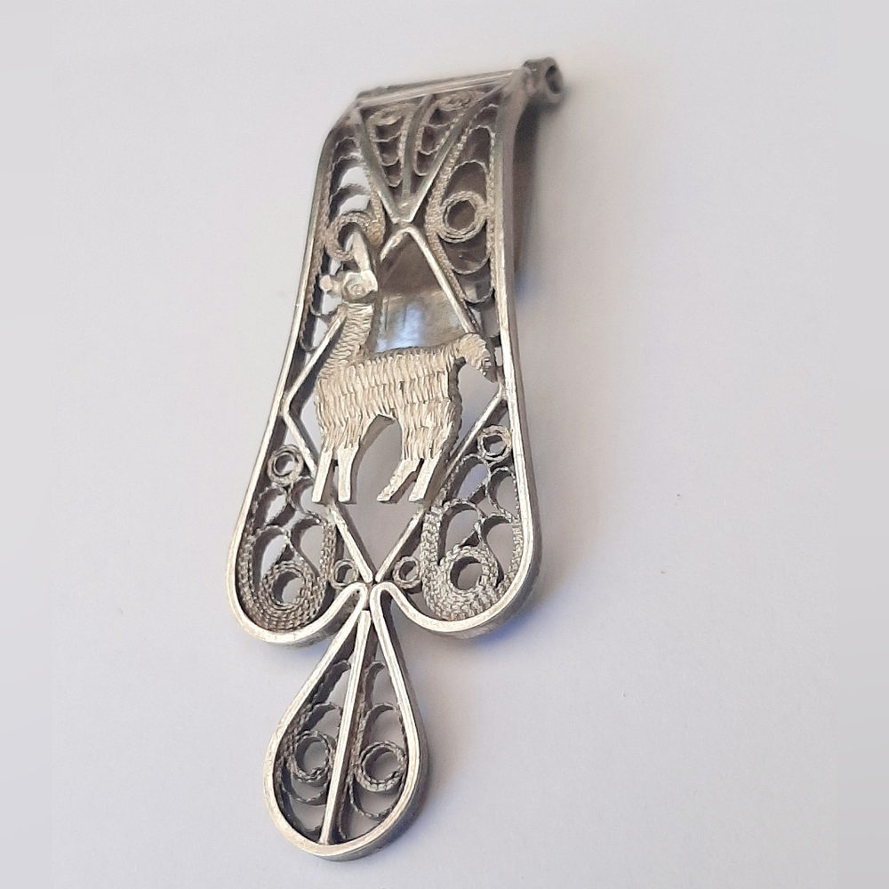 Llama Vintage Dress Clip